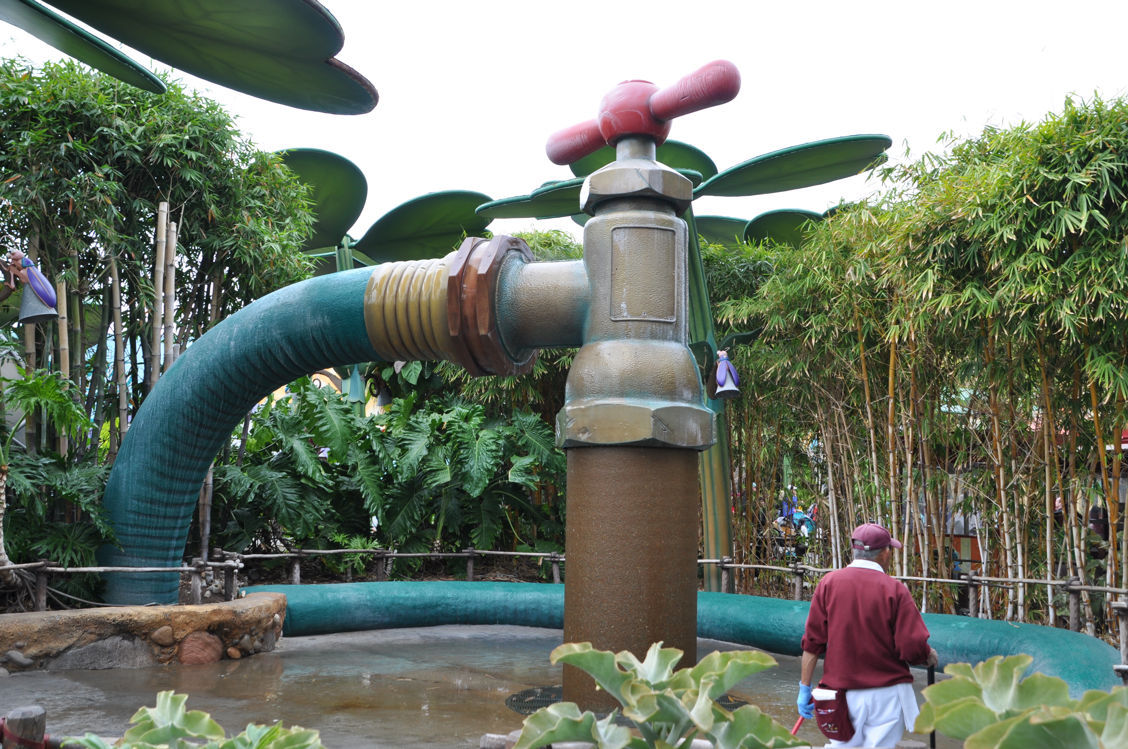 In A Bug's Land, the landscape had overlarge items to make one feel bug-sized.